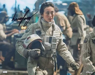 Lucy Feng autograph