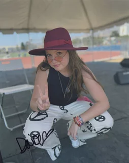 Daire McLeod autograph