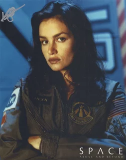 Kristen Cloke autograph