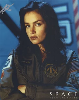 Kristen Cloke autograph