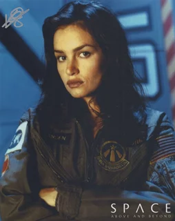 Kristen Cloke autograph