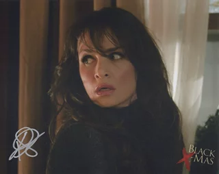 Kristen Cloke autograph