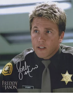 Lochlyn Munro autograph