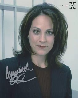 Annabeth Gish autograph