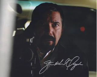 Steven Michael Quezada autograph