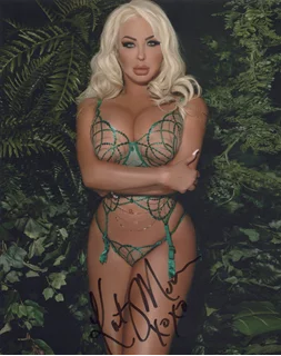 Katy Monroe autograph