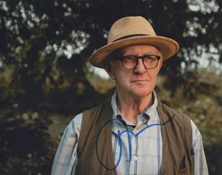 Jonathan Pryce autograph