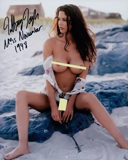 Tiffany Taylor autograph