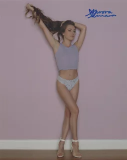 Aurora Amara autograph