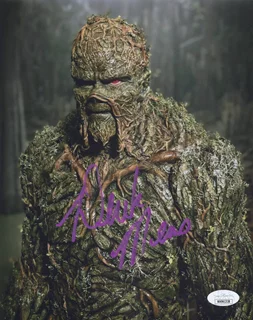 Derek Mears autograph