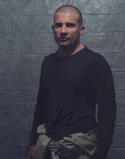 Dominic Purcell autograph