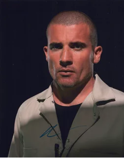 Dominic Purcell autograph