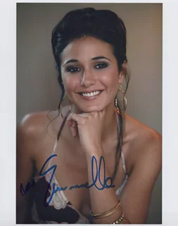 Emmanuelle Chriqui autograph