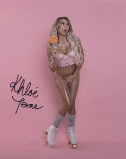 Khloe Terae autograph