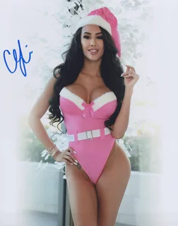 Corrie Yee autograph