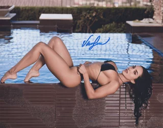 Vanessa Serros autograph