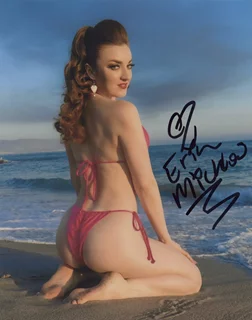 Erin Micklow autograph