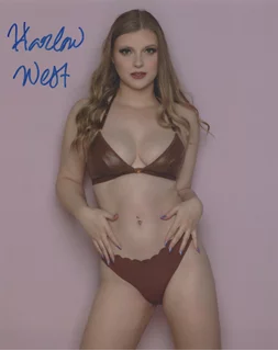 Harlow West autograph