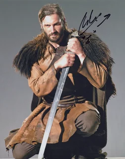 Clive Standen autograph