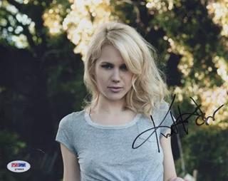 Kristen Hager autograph