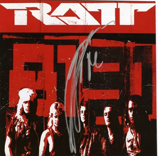 Stephen Pearcy autograph