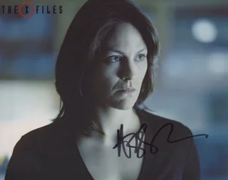 Annabeth Gish autograph
