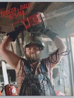 Tyler Labine autograph