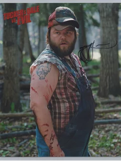 Tyler Labine autograph