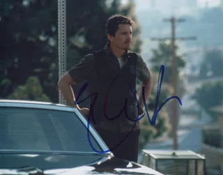 Ethan Hawke autograph