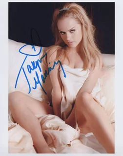 Taryn Manning autograph