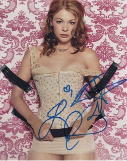 Leann Rimes autograph