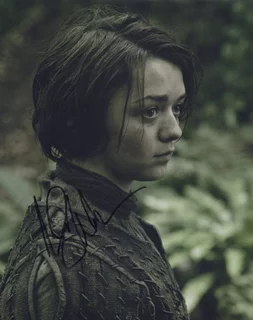 Maisie Williams autograph