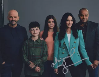 Abigail Spencer autograph