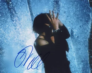 Clea DuVall autograph