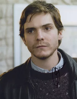 Daniel Bruhl autograph