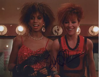 Holly Robinson-Peete autograph