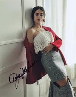 Jeanine Mason autograph