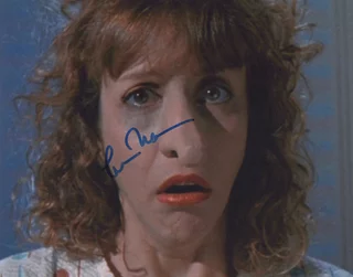 Laraine Newman autograph