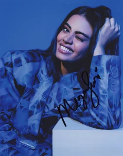 Megan Suri autograph