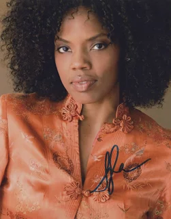 Tyla Abercrumbie autograph