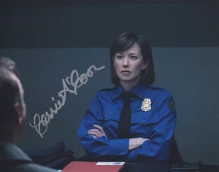 Carrie Coon autograph