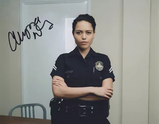 Alyssa Diaz autograph