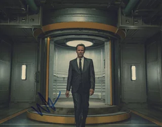 Walt Goggins autograph