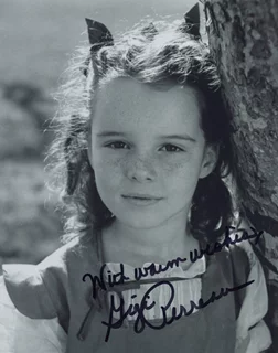 Gigi Perreau autograph