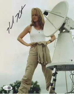 Helen Hunt autograph