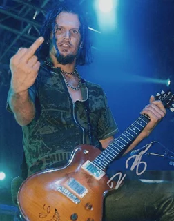 Dan Donegan autograph