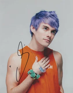 Awsten Knight autograph