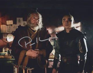 Paul Sun-Hyung Lee autograph