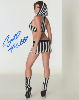 Crystal McCahill autograph