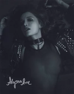 Alyssa Arce autograph